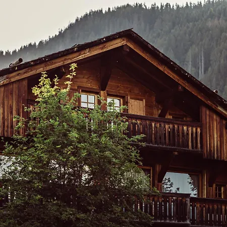 Hotel L'alpaga, A Beaumier