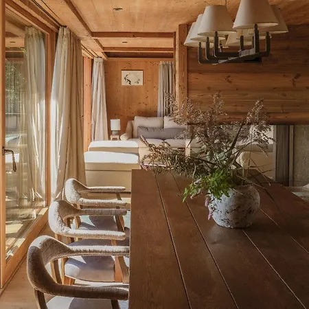 Hotel L'alpaga, A Beaumier