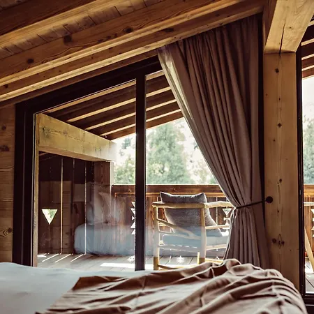 Hotel L'alpaga, A Beaumier