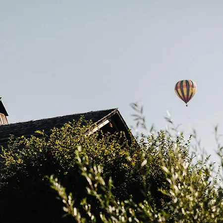 L'alpaga, A Beaumier ホテル メジェーヴ
