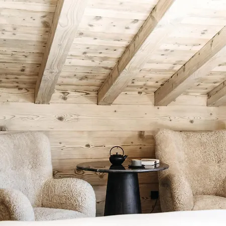 L'alpaga, A Beaumier ホテル メジェーヴ